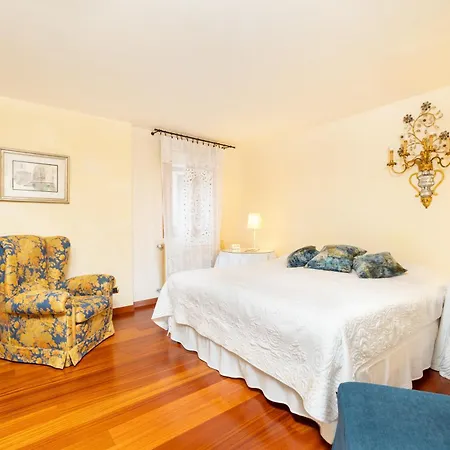 Appartamento Heaven San Marco 1 E 2, The Elegant A Stone S Throw From St S Square
