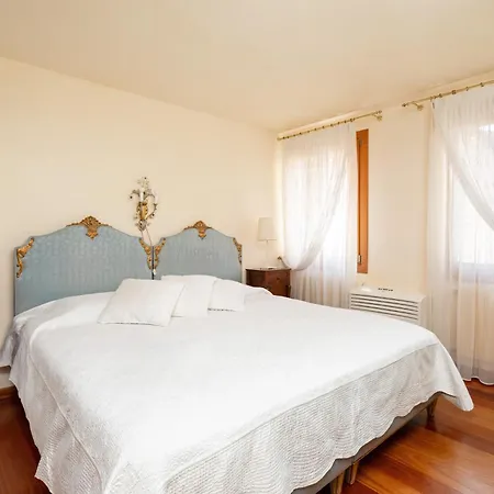 San Marco Elegant A Step From St Marks Square - Heaven Collection * Venedik