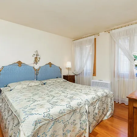 Heaven San Marco 1 & 2, The Elegant A Stone S Throw From St S Square Apartament *