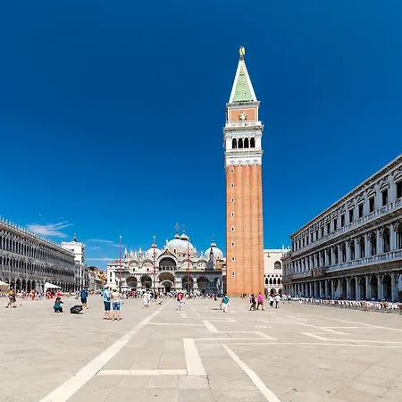 Heaven San Marco 1 E 2, The Elegant A Stone S Throw From St S Square Appartamento *