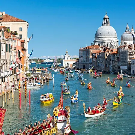 Heaven San Marco 1 & 2, The Elegant A Stone S Throw From St S Square ヴェネツィア