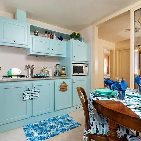Heaven San Marco 1 & 2, The Elegant A Stone S Throw From St S Square Apartment *